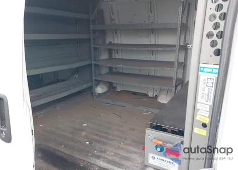 2013 Chevrolet Express 2500 Work Van z USA, uszkodzony, nr VIN 1GCWGFCAXD1140635